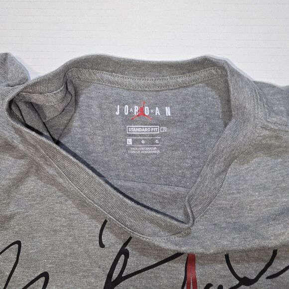 Michael Jordan Facsimile Signature Sneakers Basketball Mens L TShirt - Picture 6 of 7